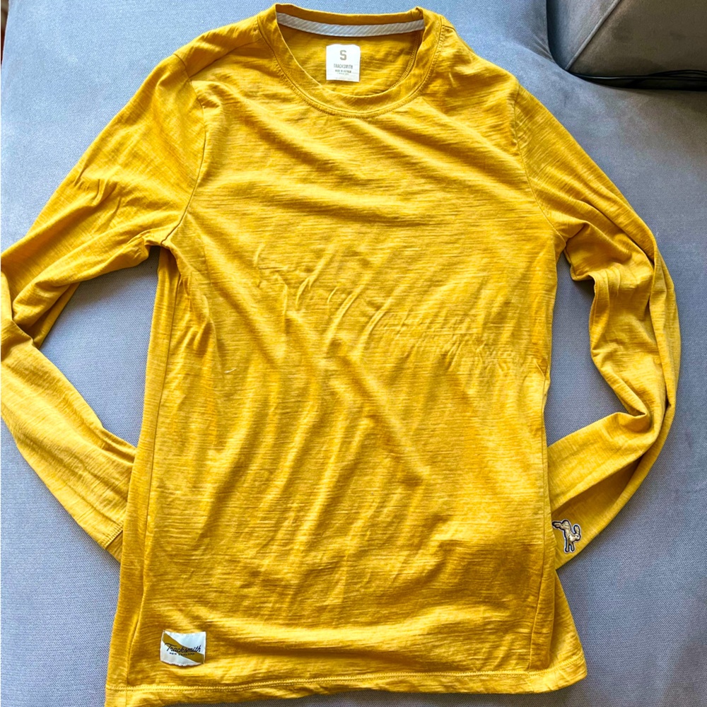 Tracksmith Harrier L/S size small